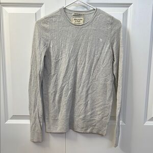 Light grey cashmere sweater